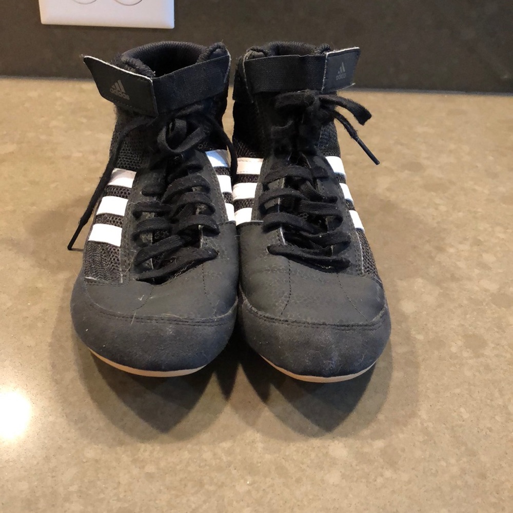 Boys size 5 adidas wrestling shoes